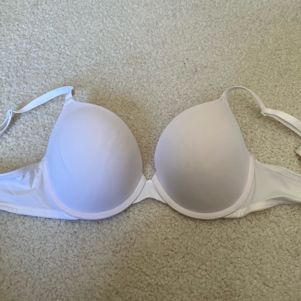 VS PINK Classic White Women's Bra